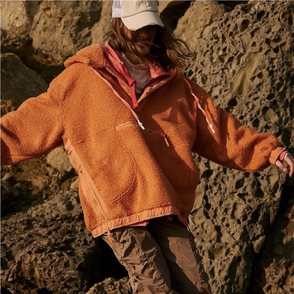 Free People Fuzzy Was She Fleece Pullover NWT Size Small - Picture 2 of 14